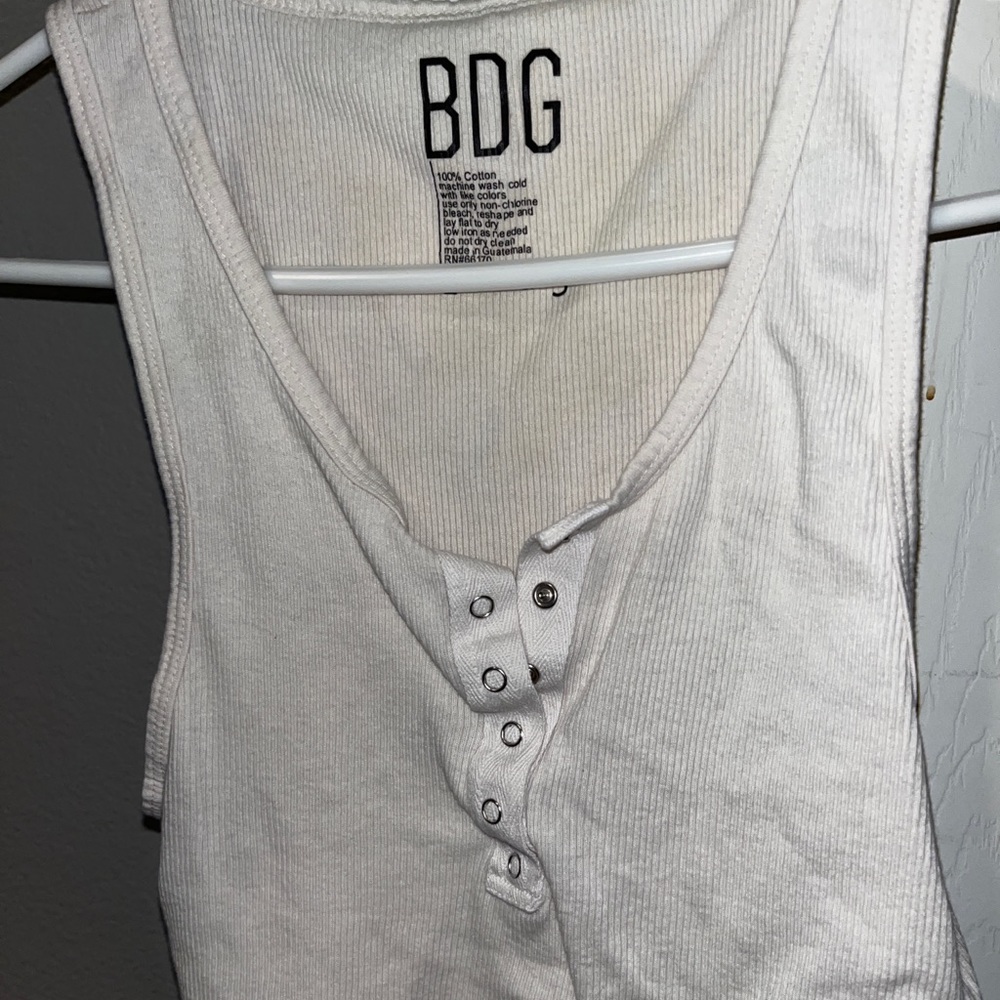 Simple Tank - Picture 4 of 4